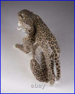 Antique 1913 Original Rare KPM Porcelain Figurine Two Leopards Marked 27.5 cm