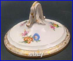 Antique KPM Berlin porcelain Bonbonniere / Bowl with lid 19th C