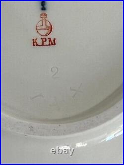 KPM Royal Berlin Porcelain, Reliefzierat, Oval Medium Serving Dish, 1945-1962